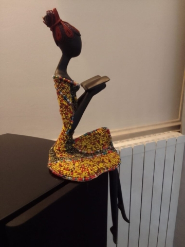 11- Liseuse bois et perles de 40 à 100 € suivant les tailles
