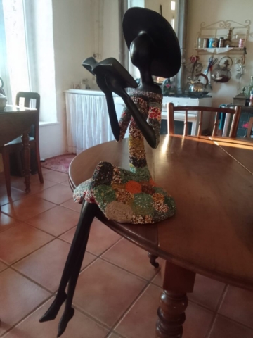 23 - Liseuse bois et perles de 40 à 100 € suivant les tailles